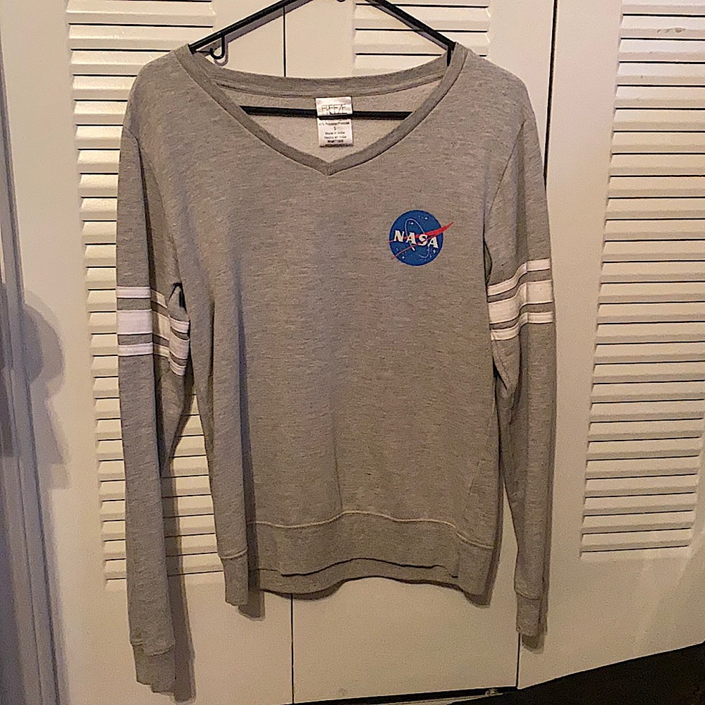 A FREEZE NASA sweatshirt